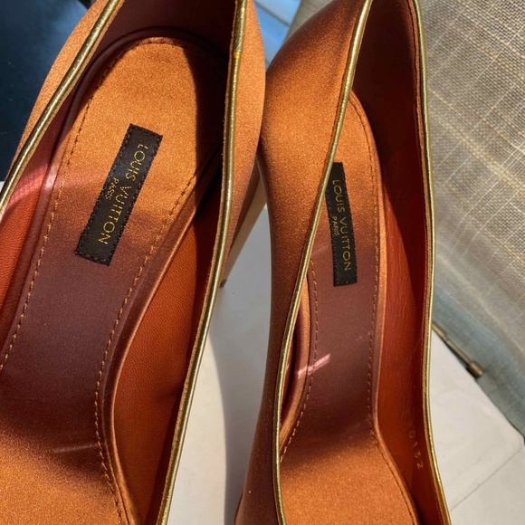 LOUIS VUITTON COPPER SATIN HEELS FABRIC PUMPS GOLD LEATHER 36.5-6 mules slip-on - Picture 11 of 11